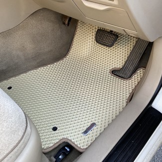 Коврики на Toyota Verossa 2001 - 2004 в Якутске