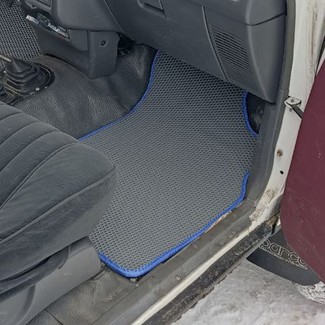 EVA коврики на Toyota Hilux V 1988 - 1997 в Якутске