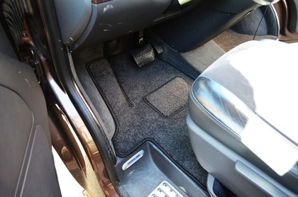 Коврики на Volkswagen Caravelle (T5) 2003 - 2015 в Якутске