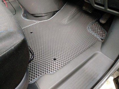 Ворсовые коврики на Toyota Noah (R70) 2007 - 2013 в Якутске