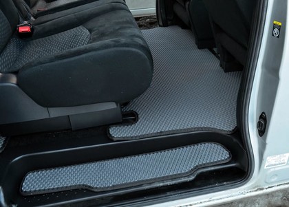 Коврики на Nissan Serena (C26) 2010 - 2016 в Якутске