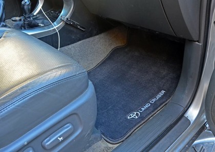 Ворсовые коврики на Toyota Land Cruiser Prado 120 2002 - 2009 в Якутске