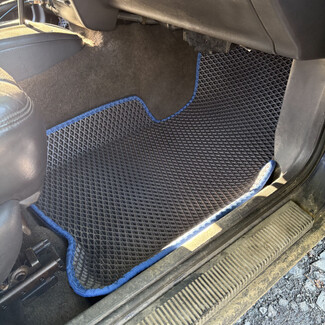 Ворсовые коврики на Jeep Grand Cherokee (ZJ) 1992&nbsp;-&nbsp;1999 в Якутске