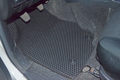 Коврики на Toyota Hilux VII 2008 - 2015 в Якутске