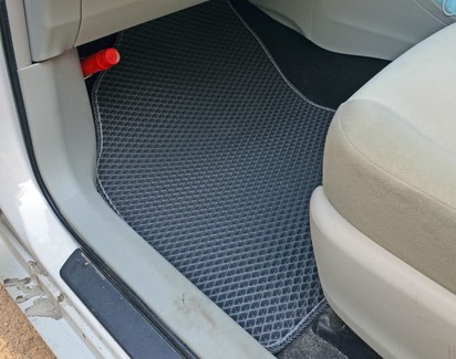 EVA коврики на Toyota Prius Alpha 2011 - 2021 в Якутске