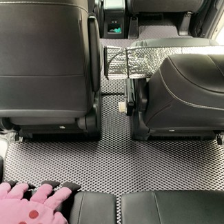 Коврики на Toyota Voxy (R80) 2014 - 2021 в Якутске