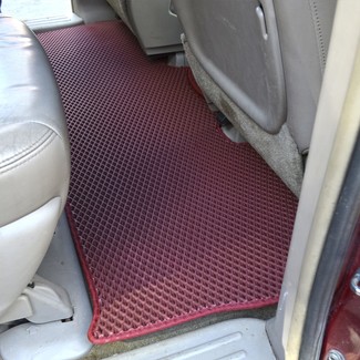Коврики на Toyota Sienna II 2003 - 2010 в Якутске