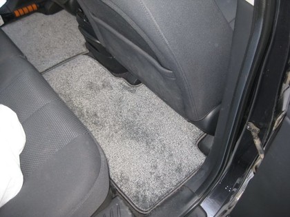 Коврики на KIA Carens II 2006 - 2012 в Якутске