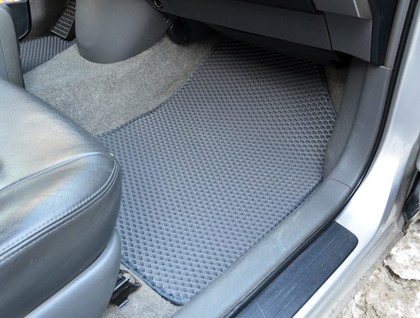 Ворсовые коврики на Toyota Prius (20) 2004 - 2009 в Якутске