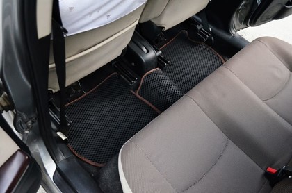 Коврики на Mazda Verisa 2004 - 2015 в Якутске
