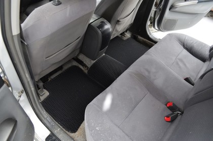 Ворсовые коврики на Toyota Prius (20) 2004 - 2009 в Якутске