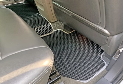 Коврики на Subaru Tribeca 2005 - 2014 в Якутске