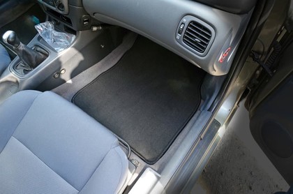 Коврики на Nissan Almera II (N16) 2000 - 2006 в Якутске