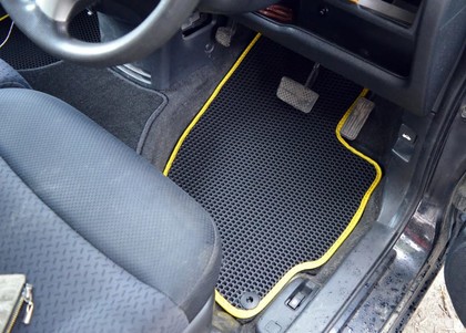 Коврики на Honda Mobilio Spike 2002 - 2008 в Якутске