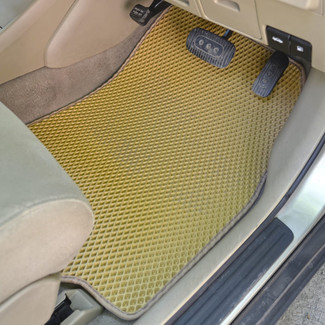 Коврики на Nissan Tiida (C11) 2004 - 2014 в Якутске