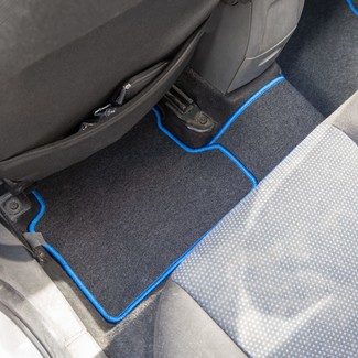 Коврики на Ford Focus II 2005 - 2011 в Якутске