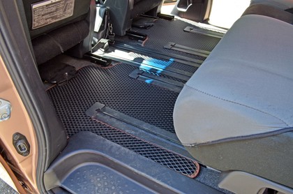 Коврики на Nissan Serena (C26) 2010 - 2016 в Якутске