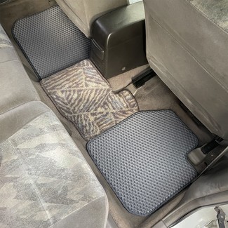 Коврики на Nissan Avenir (W11) 1998 - 2005 в Якутске