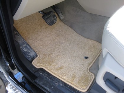 Коврики на Land Rover Discovery III 2004 - 2009 в Якутске
