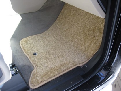 Коврики на Land Rover Discovery III 2004 - 2009 в Якутске