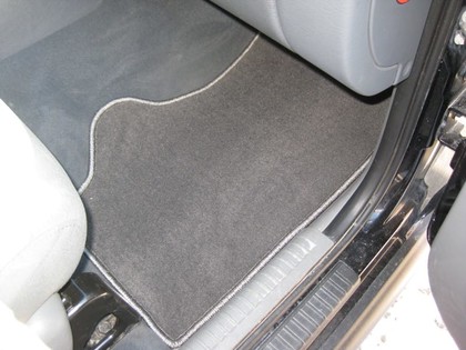 Коврики на Jeep Cherokee (KJ) 2001 - 2007 в Якутске
