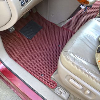 Коврики на Toyota Sienna II 2003 - 2010 в Якутске