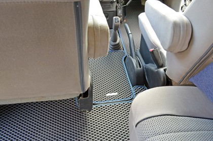 Коврики на Mitsubishi Delica 4 1994 - 2007 в Якутске