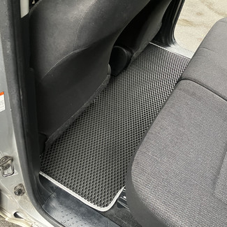 Коврики на Toyota Sienta II 2015 - 2022 в Якутске