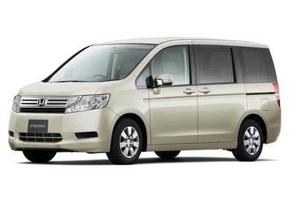 Коврики на Honda StepWGN IV 2009 - 2015 в Якутске