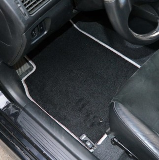 Ворсовые коврики на Mitsubishi Lancer Evolution VIII 2003 - 2006 в Якутске