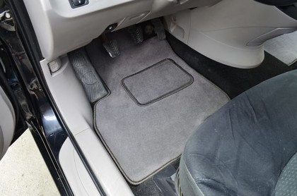 Ворсовые коврики на Mitsubishi Grandis 2003 - 2009 в Якутске