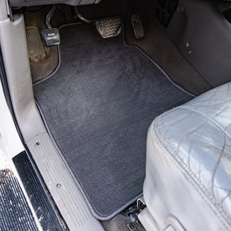 Коврики на Toyota Sequoia I 2001 - 2008 в Якутске