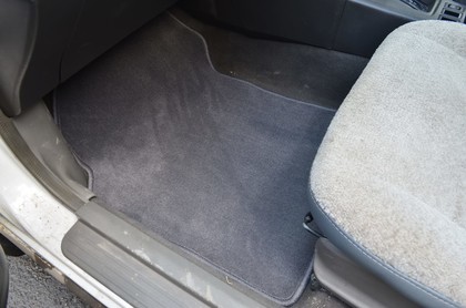 Коврики на Nissan Avenir (W11) 1998 - 2005 в Якутске
