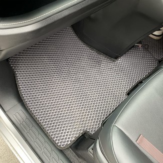 Коврики на Toyota Voxy (R80) 2014 - 2021 в Якутске