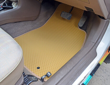 Коврики на Toyota Corsa (L50) 1994 - 1999 в Якутске